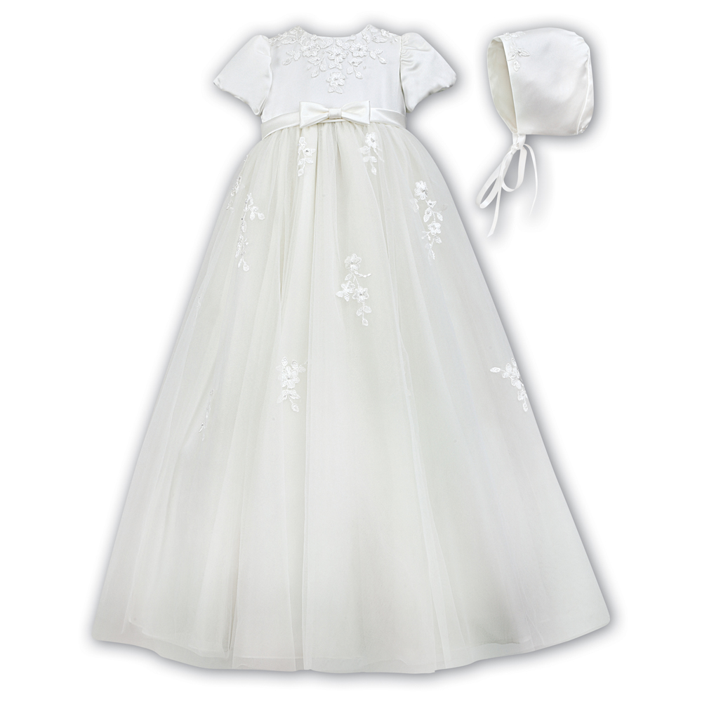 Sarah Louise Christening Gown and Bonnet 001054